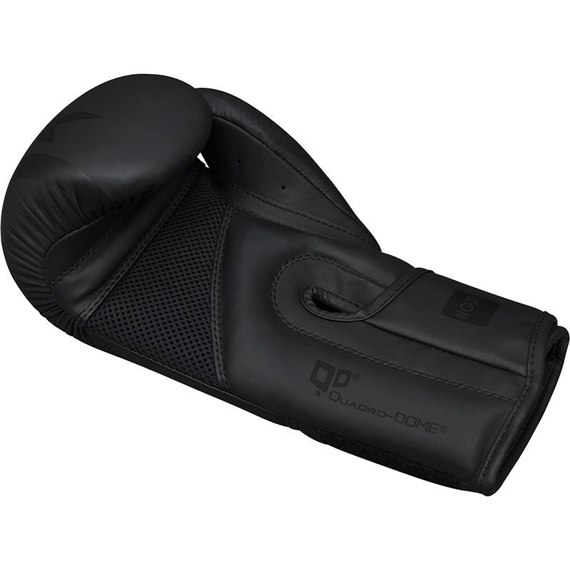 RDX_F15_Noir_Boxing_Gloves_4_458bd76e-1390-4cc8-a765-9039306eba69