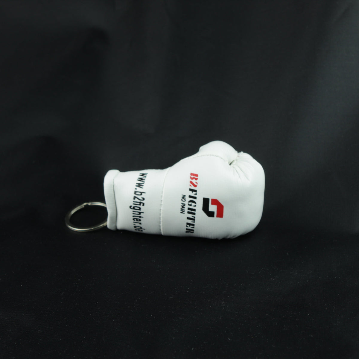Mini-Boxhandschuh-Schlüsselanhänger, weißer Handschuh mit Ringkette und Schriftzug