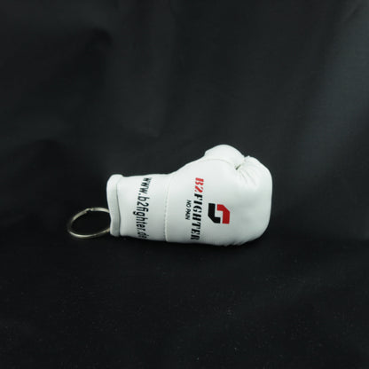 Mini-Boxhandschuh-Schlüsselanhänger, weißer Handschuh mit Ringkette und Schriftzug