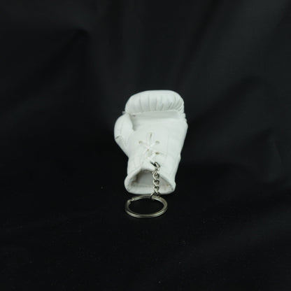 Mini-Boxhandschuh-Schlüsselanhänger, weißer Handschuh mit Kordelring am Verschluss