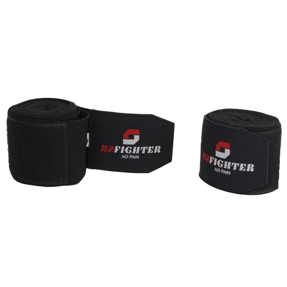 Paar schwarze Boxbandagen-Rollen mit B2FIGHTER Logo und „NO PAIN“-Aufdruck